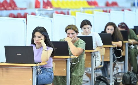 Sertifikasiyada ədalətsizlik: 50 bal toplayan da 10% artım alır, 31 bal toplayan da - TƏKLİF