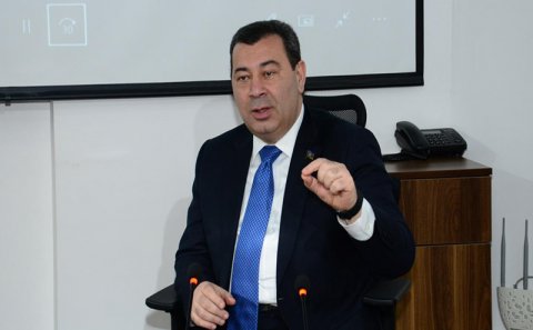 Səməd Seyidov: 