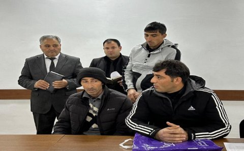 İcra başçısı ilə qəbula gələn QAZİ arasında DAVA düşüb, səs-küyə gələnlər... - Beyləqanda NƏ BAŞ VERİB?/FOTO