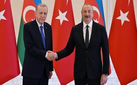 Ərdoğan İlham Əliyevə zəng etdi