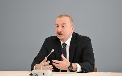 “Dedilər ki, üzr istəməyəcəklər, elə deyil, Hikmət?” - Prezident + VİDEO