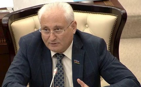 Deputat: “Gürcüstanın daxili siyasətində baş verən hadisələrlə Azərbaycanın siyasi sistemini müqayisə etmək kökündən yanlışdır”