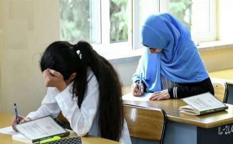 Uşaqların dinə etiqad etməyə məcbur etmək qadağan olunur
