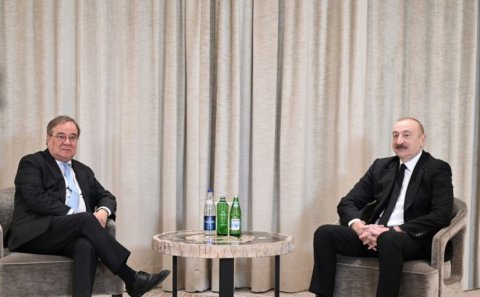 Prezident İlham Əliyev Münxendə Bundestaqın xarici siyasət komitəsinin sədri ilə görüşüb