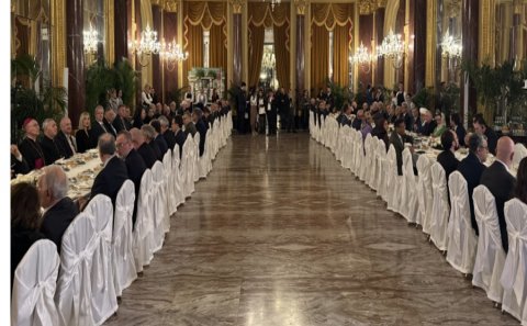 Romada üç monoteist dinin nümayəndələrinin iştirakı ilə iftar süfrəsi açılıb