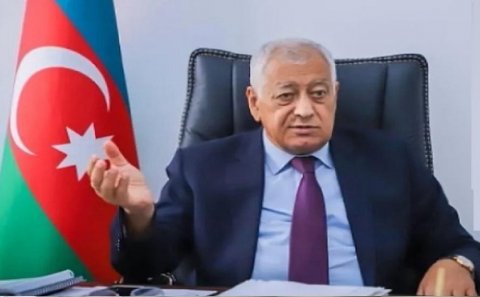 Vahid Əhmədov: “Yeni gələnlər köhnə, təcrübəli kadrları tam sıxışdırır, halbuki, həmin kadrlar dövlət sisteminin əsasını təşkil edir”